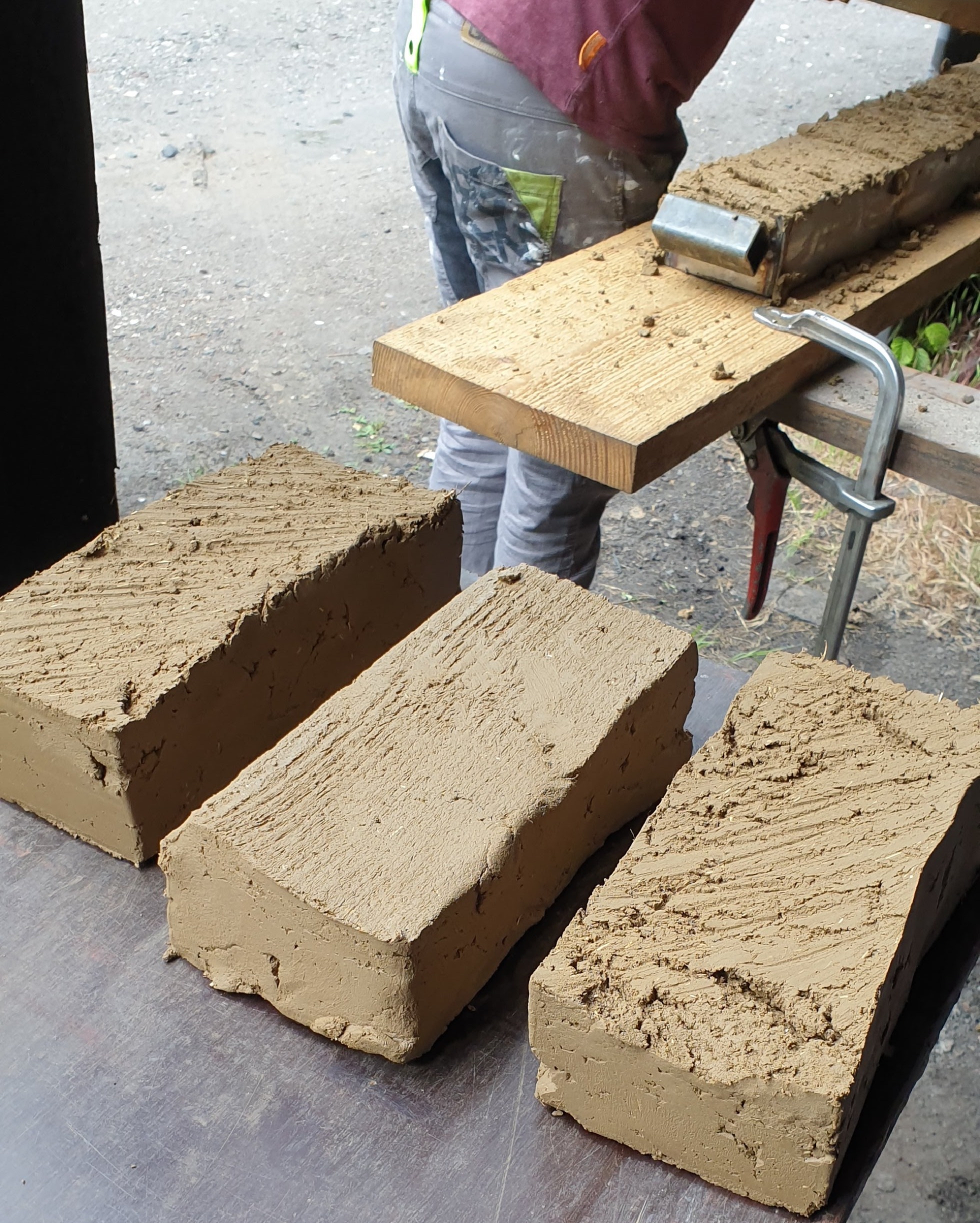 Projekt Lehmbackofen lehmziegel1